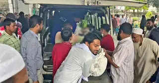 মমেক হোস্টেলে সংঘর্ষে ২ শিক্ষার্থী আহত; এক সপ্তাহ বন্ধ ঘোষণা